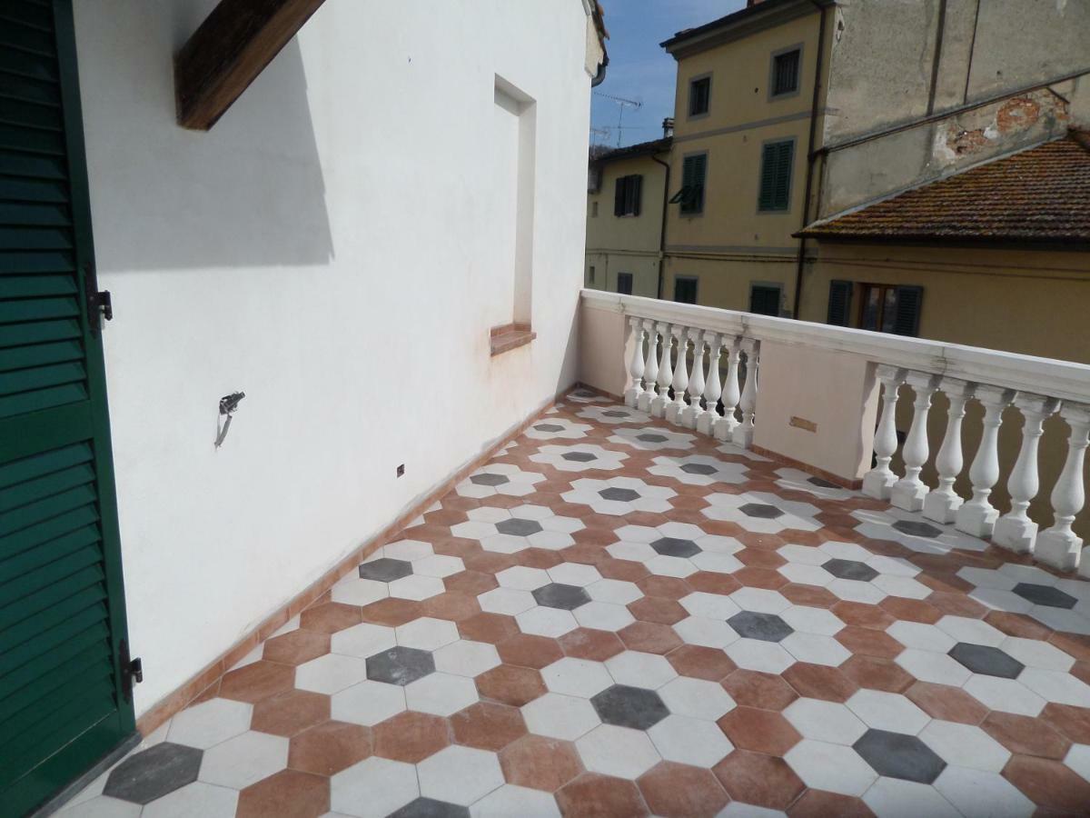 Ferienwohnung La Terrazza Palaia Exterior foto